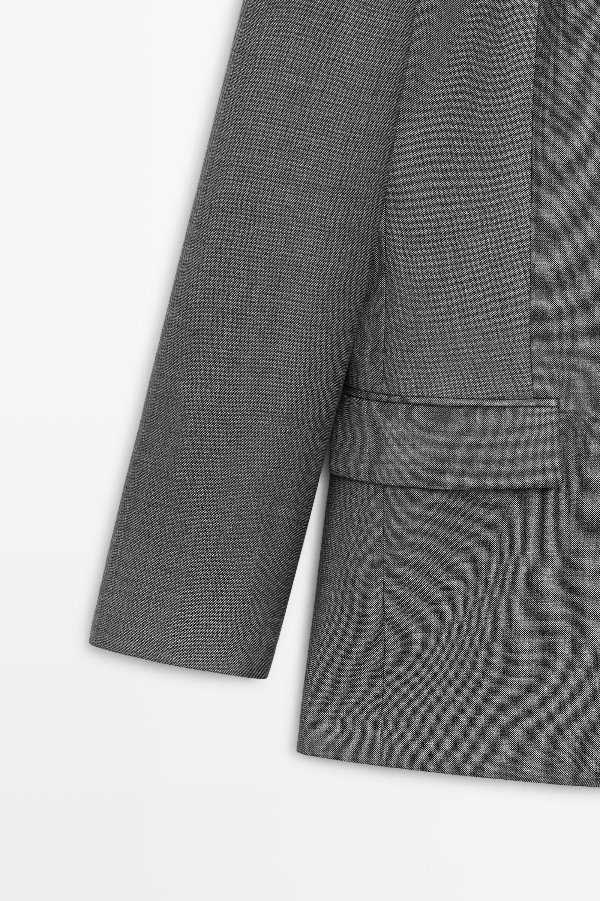 100% wool suit blazer with pockets